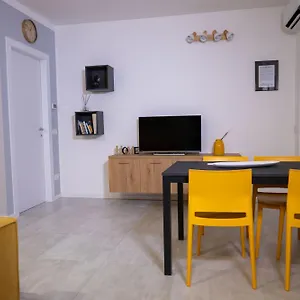 La Casa Sul Naviglio Di Debora Milano