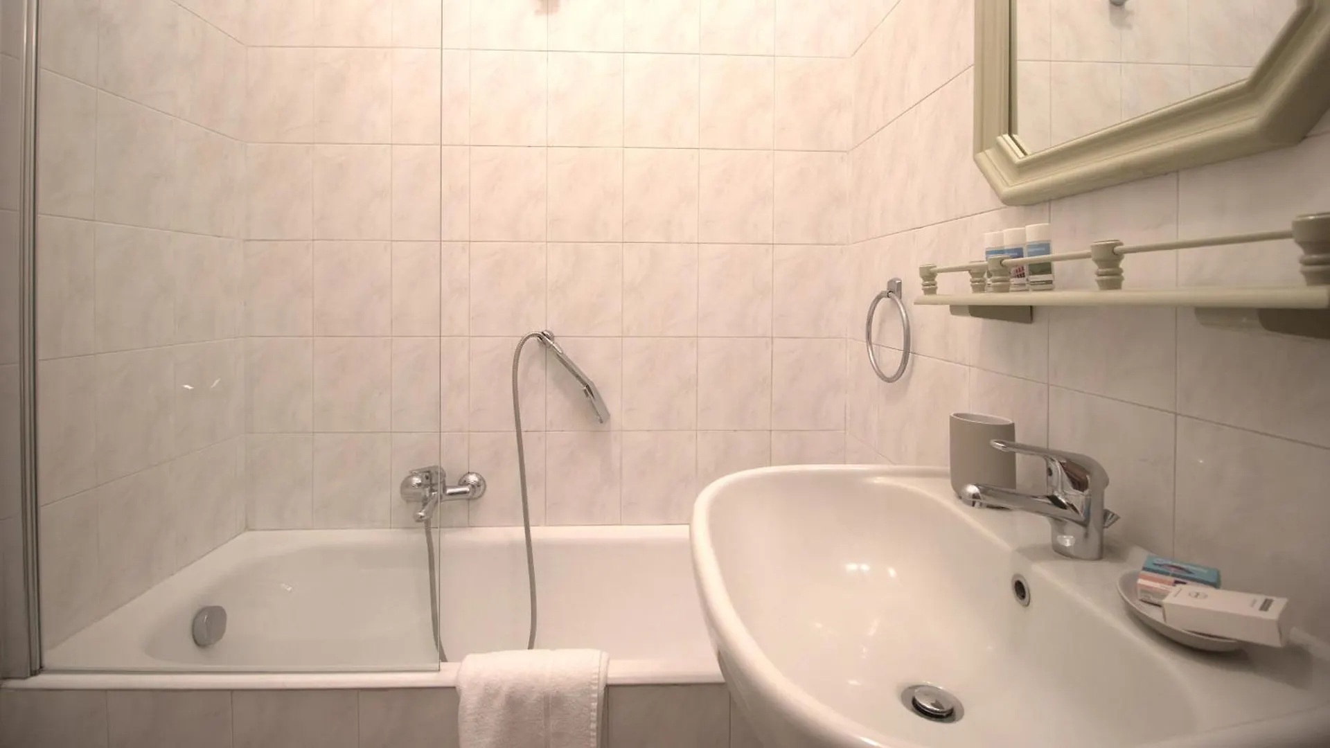 Italianway - Cesare Da Sesto 20 B Apartment Milan